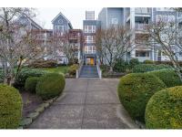 More Details about MLS # 192214221 : 520 SE COLUMBIA RIVER DR 316