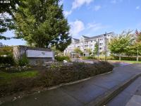 More Details about MLS # 24000459 : 520 SE COLUMBIA RIVER DR 111