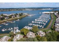 More Details about MLS # 24000995 : 505 N TOMAHAWK ISLAND DR