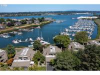 More Details about MLS # 24085752 : 513 N TOMAHAWK ISLAND DR