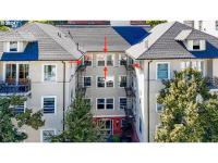 More Details about MLS # 24100243 : 731 SW KING AVE 15