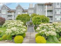 More Details about MLS # 24321049 : 520 SE COLUMBIA RIVER DR 118